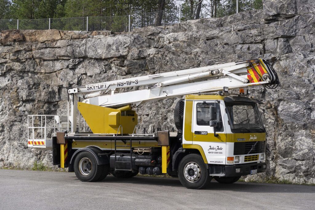 Bronto Skylift NS 19-3