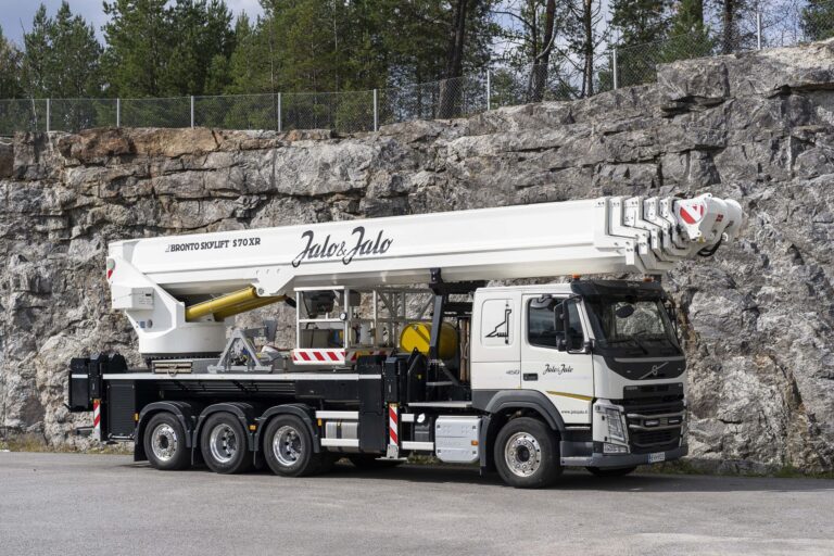 Bronto Skylift S 70 XR